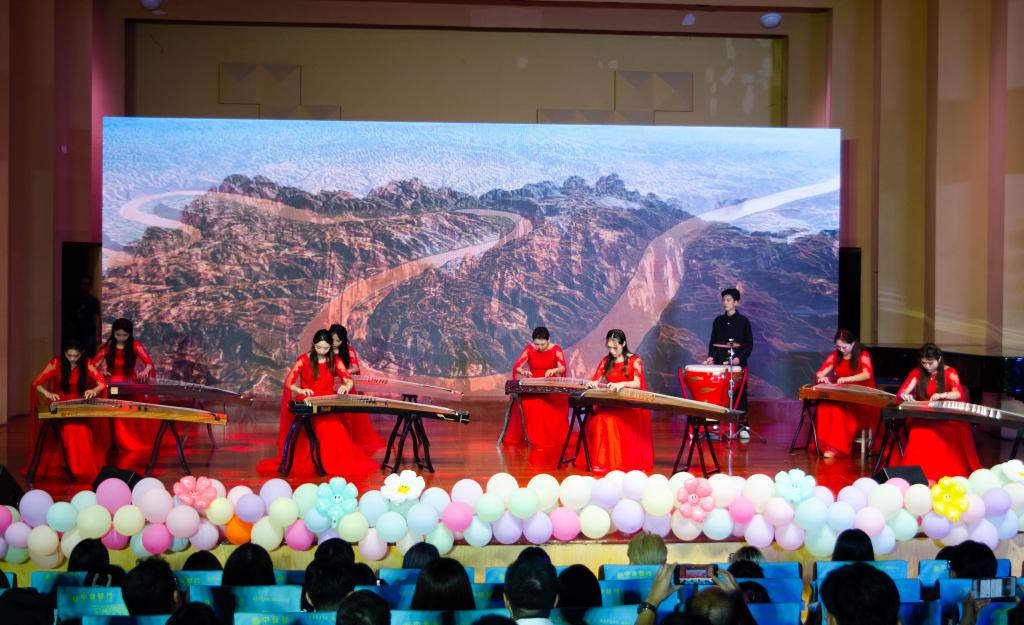 我校開展"荊"彩連"臺"文化藝術(shù)交流活動-荊楚理工學院